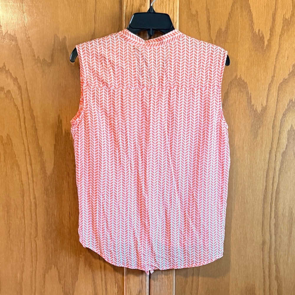 Grand & Greene Sz Small NWT Orange Chevron Tie Front Sleeveless Rayon Blouse - Picture 5 of 9